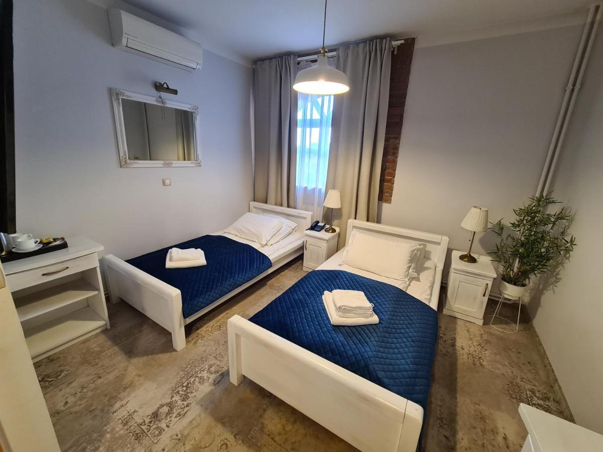 Hotel Staropolska Tomaszow Lubelski Luaran gambar