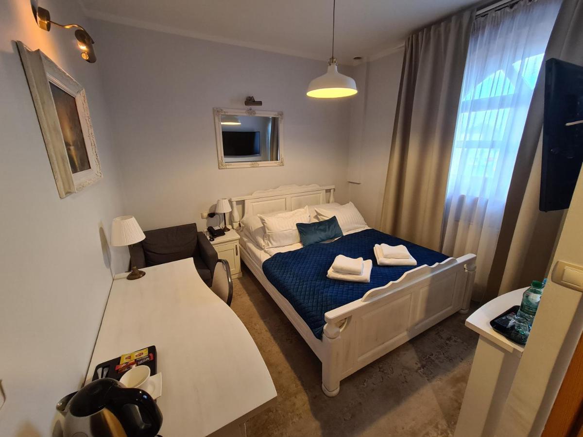 Hotel Staropolska Tomaszow Lubelski Luaran gambar