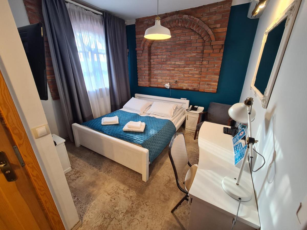 Hotel Staropolska Tomaszow Lubelski Luaran gambar