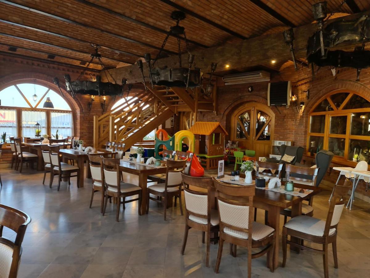 Hotel Staropolska Tomaszow Lubelski Luaran gambar