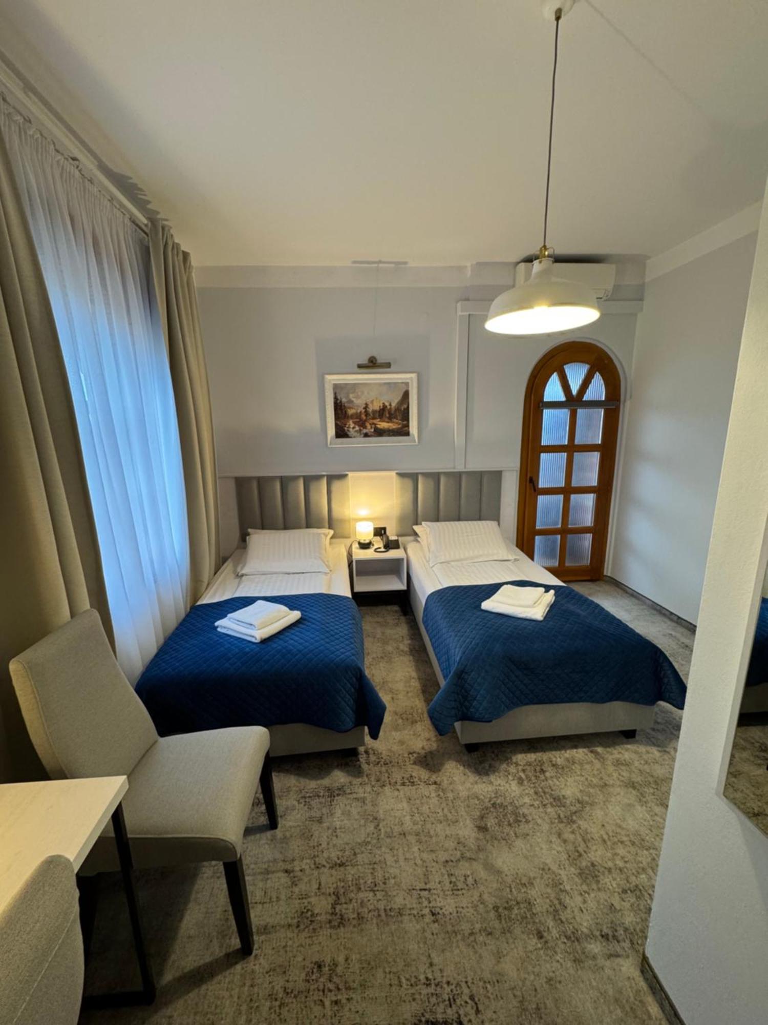 Hotel Staropolska Tomaszow Lubelski Luaran gambar