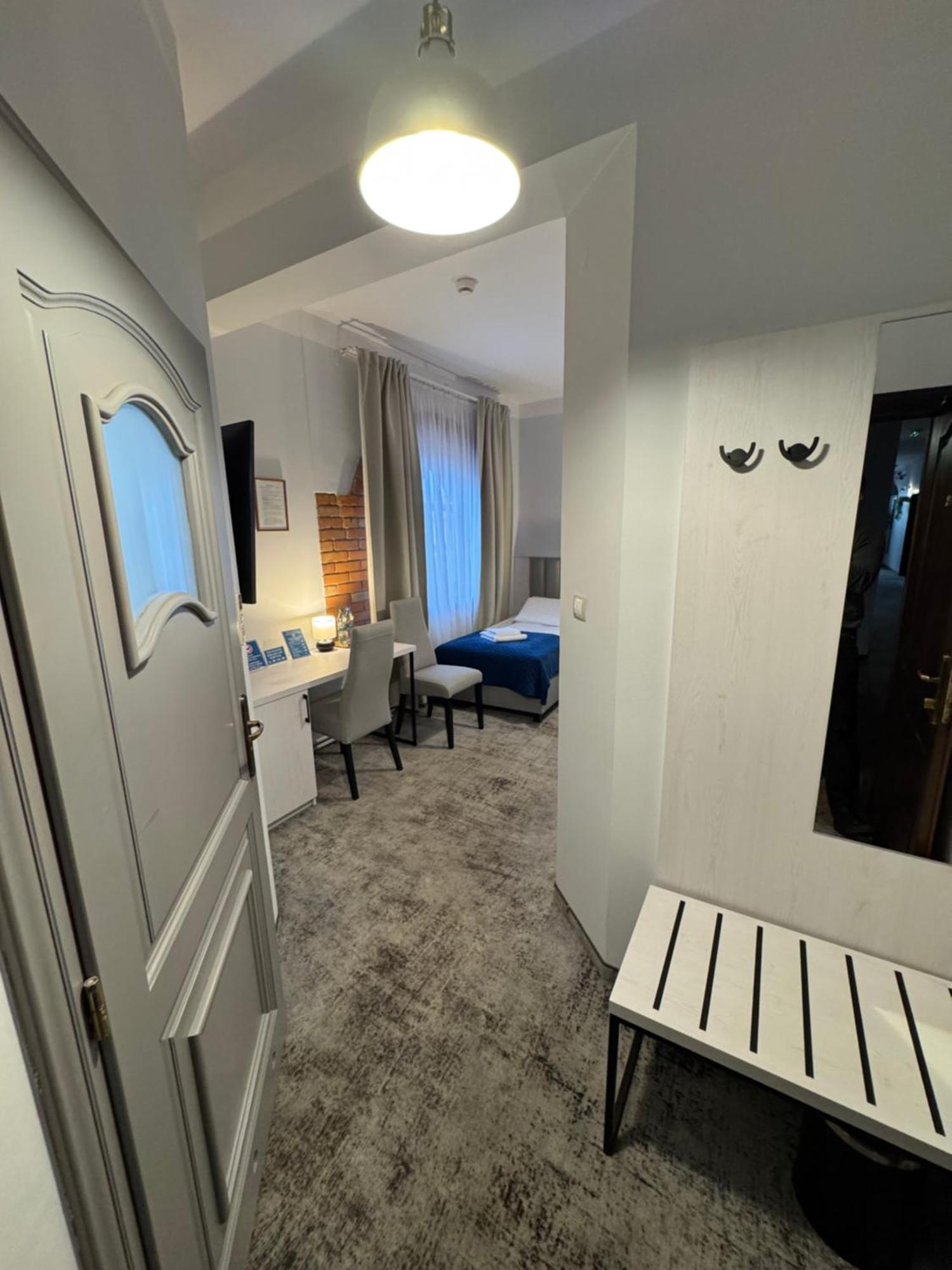 Hotel Staropolska Tomaszow Lubelski Luaran gambar