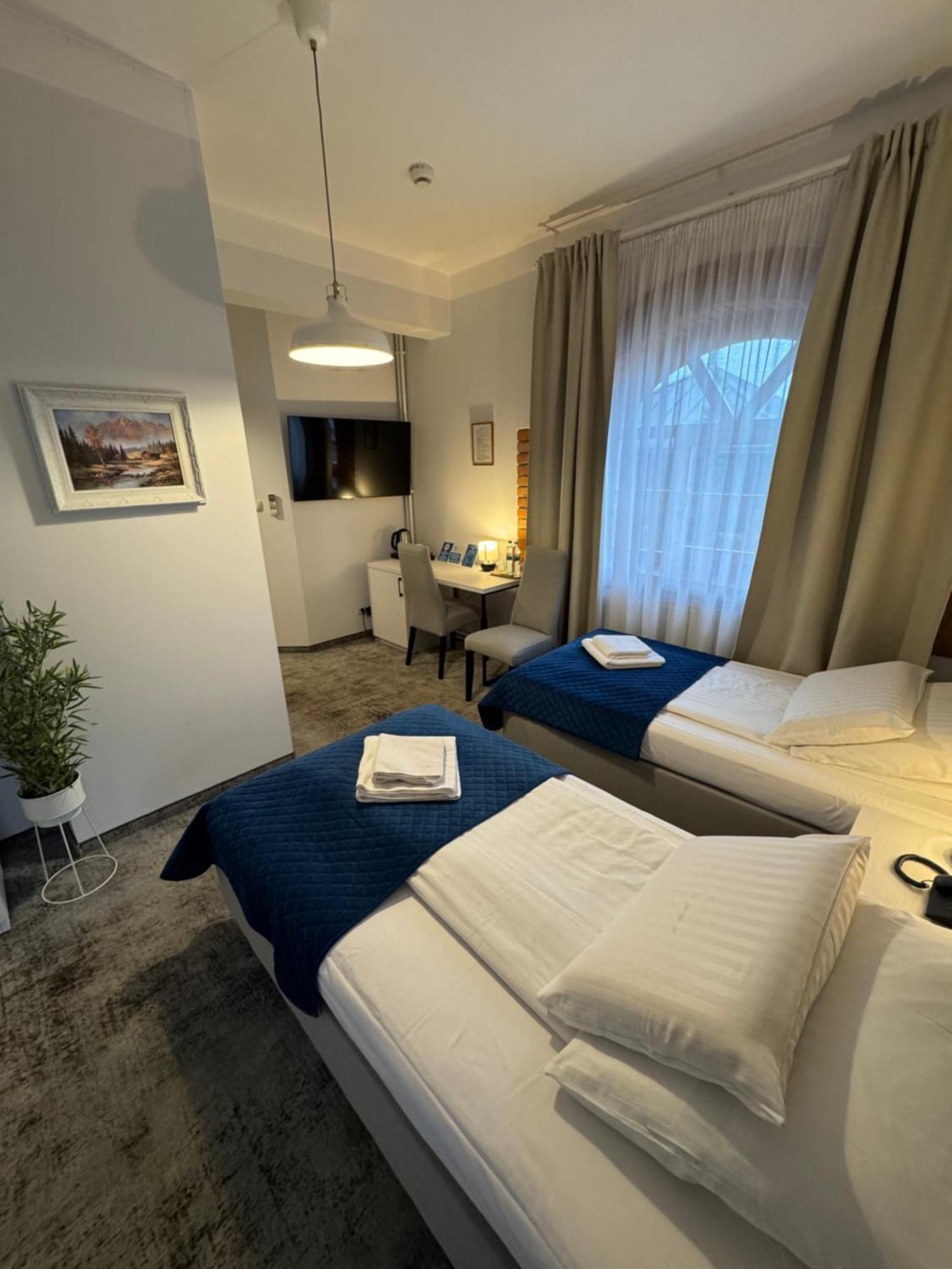Hotel Staropolska Tomaszow Lubelski Luaran gambar