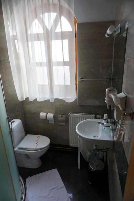 Hotel Staropolska Tomaszow Lubelski Luaran gambar